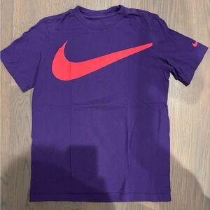Nike Purple and Red Short Sleeve Tee